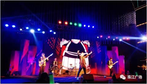 娱乐吃瓜君舞台