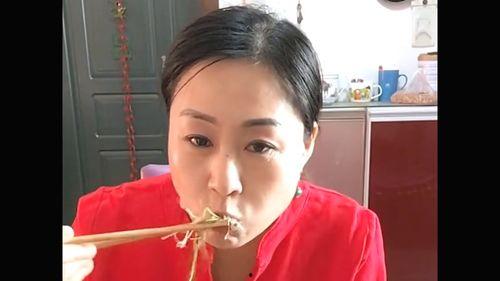 娱乐吃瓜酱大一的故事